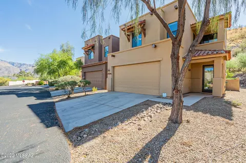 7374 E Sabino Terrace Pl, Tucson, AZ 85750