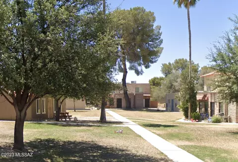 6750 Calle La Paz #C, Tucson, AZ 85715