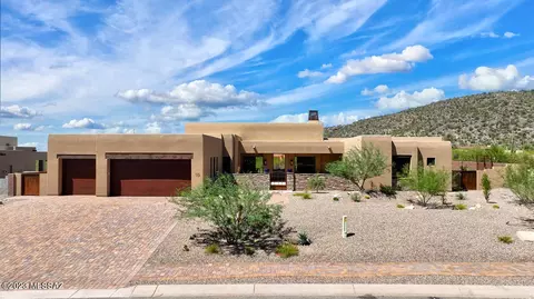 6128 W Seven Saguaros Cir, Marana, AZ 85658