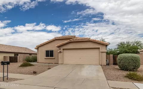 6324 W Velvet Senna Dr, Tucson, AZ 85757