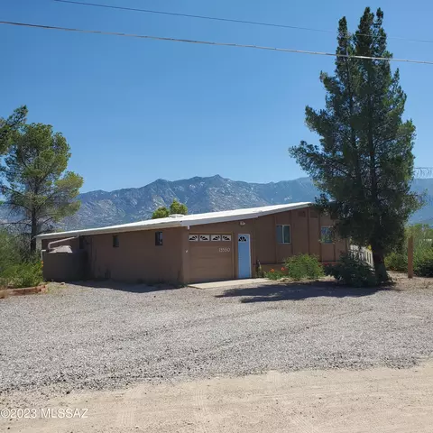 15550 N Columbus Blvd, Tucson, AZ 85739