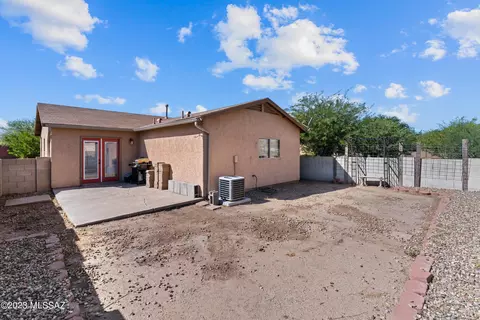 1656 W Jack Burnett Loop, Tucson, AZ 85746 photo 19