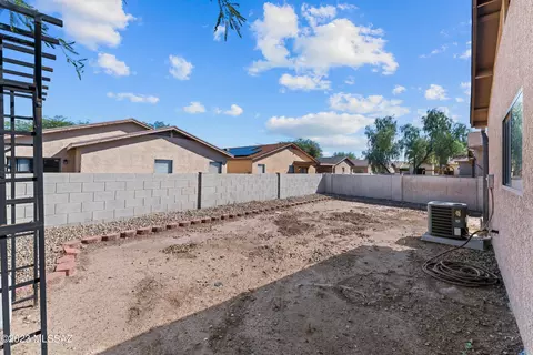 1656 W Jack Burnett Loop, Tucson, AZ 85746 photo 18