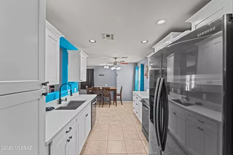 1656 W Jack Burnett Loop, Tucson, AZ 85746 photo 7