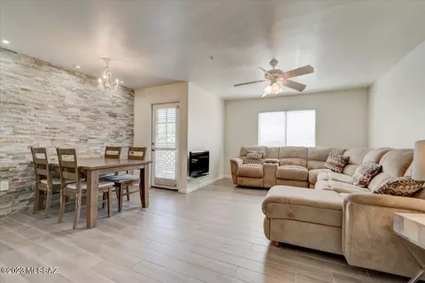 5751 N Kolb Rd #14104, Tucson, AZ 85750