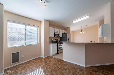 10367 E Oakbrook St, Tucson, AZ 85747 photo 9