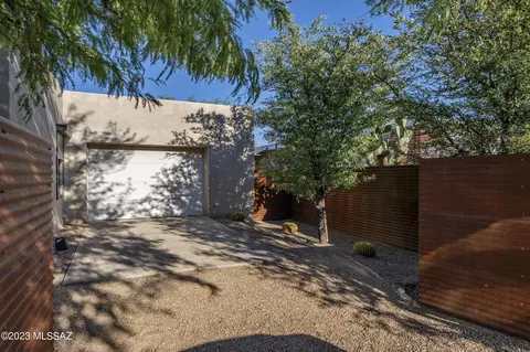 148 N Highland Ave, Tucson, AZ 85719 photo 20
