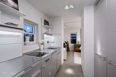 148 N Highland Ave, Tucson, AZ 85719 photo 9