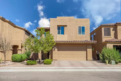 2710 W Checkerspot Dr, Tucson, AZ 85741