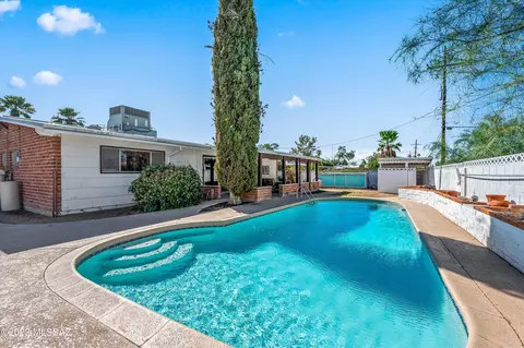 8451 E Desert Steppes Dr, Tucson, AZ 85710