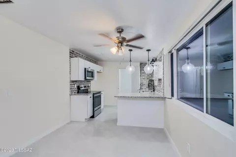 8507 E 20th St, Tucson, AZ 85710 photo 6