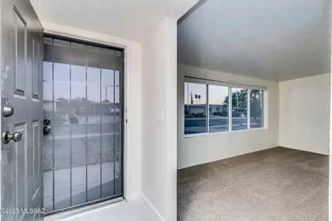 8507 E 20th St, Tucson, AZ 85710 photo 9