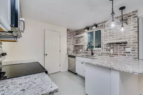 8507 E 20th St, Tucson, AZ 85710 photo 5
