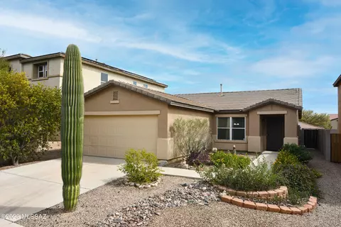 5717 W King Snake Dr, Tucson, AZ 85742