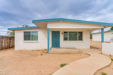 5950 S Arrowhead Ln, Tucson, AZ 85746