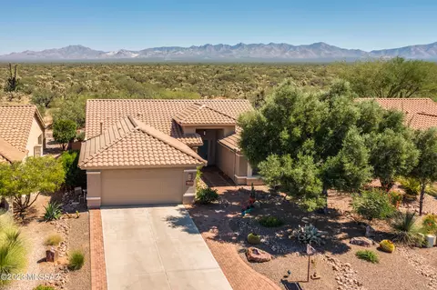 1092 N Rams Head Rd, Green Valley, AZ 85614