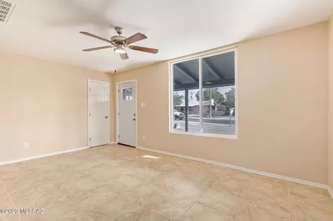 902 W Calle Lerdo, Tucson, AZ 85756 photo 6