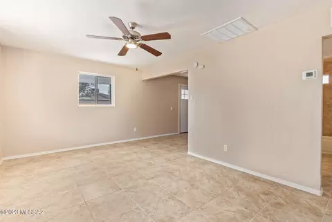 902 W Calle Lerdo, Tucson, AZ 85756 photo 5