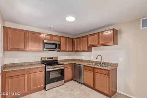 902 W Calle Lerdo, Tucson, AZ 85756 photo 9