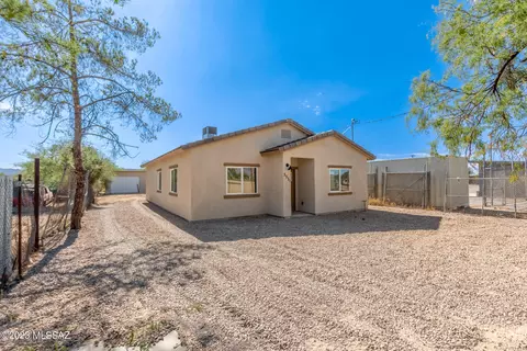 5551 N Camino De La Tierra, Tucson, AZ 85705