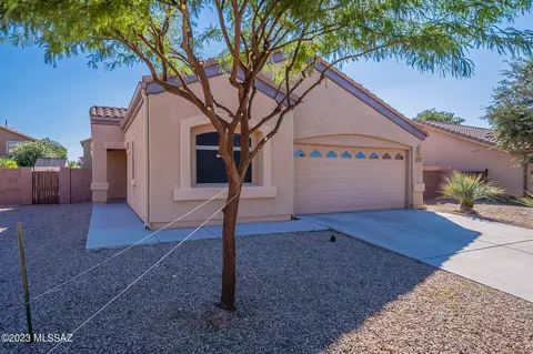 950 E Madera Estates Ln, Sahuarita, AZ 85629