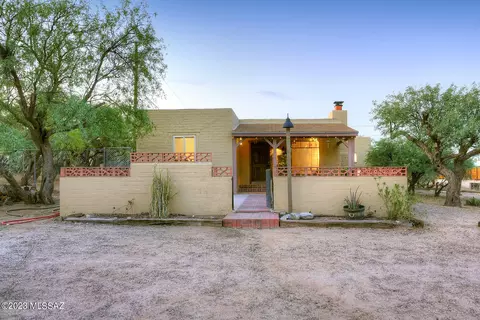 11121 E Tanque Verde Rd, Tucson, AZ 85749