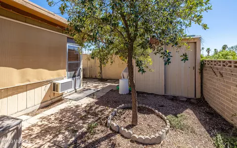 9116 E Palm Tree Dr, Tucson, AZ 85710 photo 29