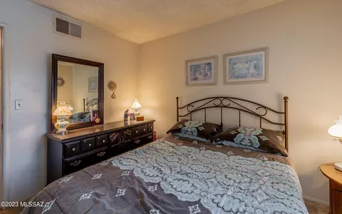 9116 E Palm Tree Dr, Tucson, AZ 85710 photo 27