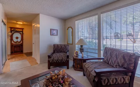9116 E Palm Tree Dr, Tucson, AZ 85710 photo 6