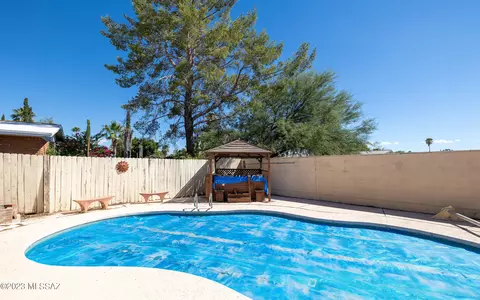 9116 E Palm Tree Dr, Tucson, AZ 85710 photo 32