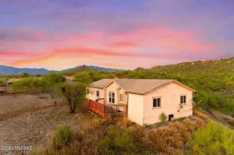 11188 S Great Horned Owl Way, Vail, AZ 85641