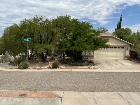 1860 N Rolling Stone Dr, Tucson, AZ 85745