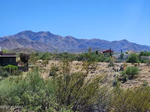 2628 E Maxine Pl, Vail, AZ 85641