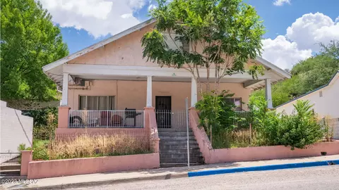 340 N Wayside Dr, Nogales, AZ 85621