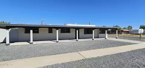 4049 E Holladay St, Tucson, AZ 85706