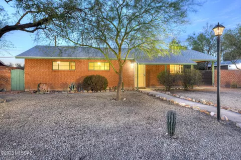 4425 E Water St, Tucson, AZ 85712