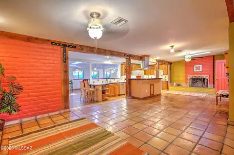410 E Burrows Pl, Tucson, AZ 85704 photo 12