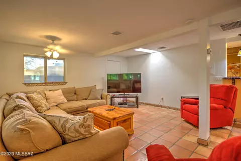 410 E Burrows Pl, Tucson, AZ 85704 photo 21