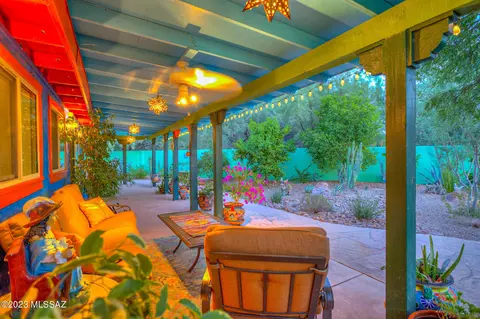 410 E Burrows Pl, Tucson, AZ 85704