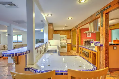410 E Burrows Pl, Tucson, AZ 85704 photo 13