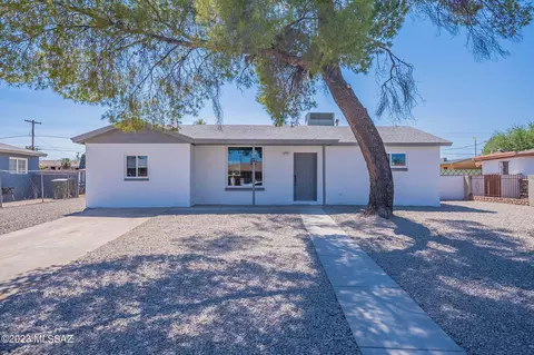 857 W Mossman Rd, Tucson, AZ 85706