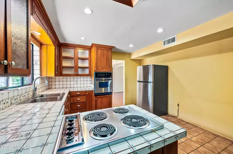 5820 E 9th St, Tucson, AZ 85711 photo 13