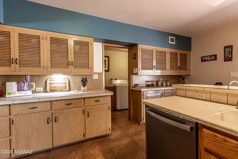 4321 E Holmes St, Tucson, AZ 85711 photo 23
