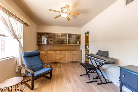 4321 E Holmes St, Tucson, AZ 85711 photo 18