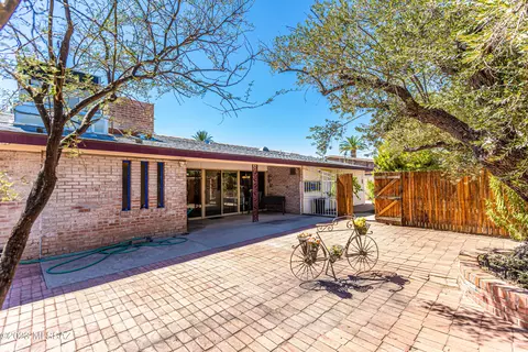 4321 E Holmes St, Tucson, AZ 85711 photo 8