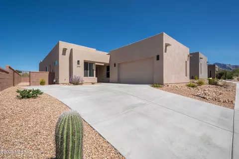 2018 W Spotted Toad Ct, Tucson, AZ 85704