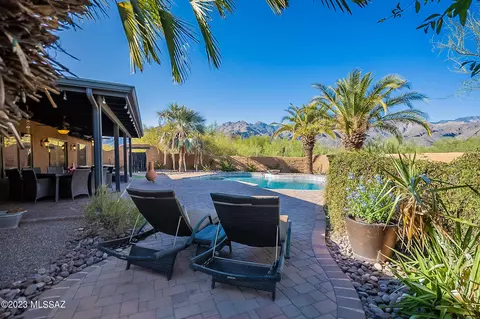 5080 N Stonehouse Pl, Tucson, AZ 85750