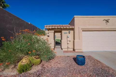 10022 N Roxbury Dr, Oro Valley, AZ 85737