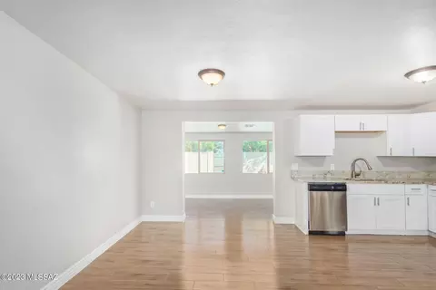 7841 E Silver Beech Dr, Tucson, AZ 85730 photo 11