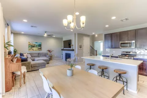 12195 N Caravelle Pl, Marana, AZ 85653